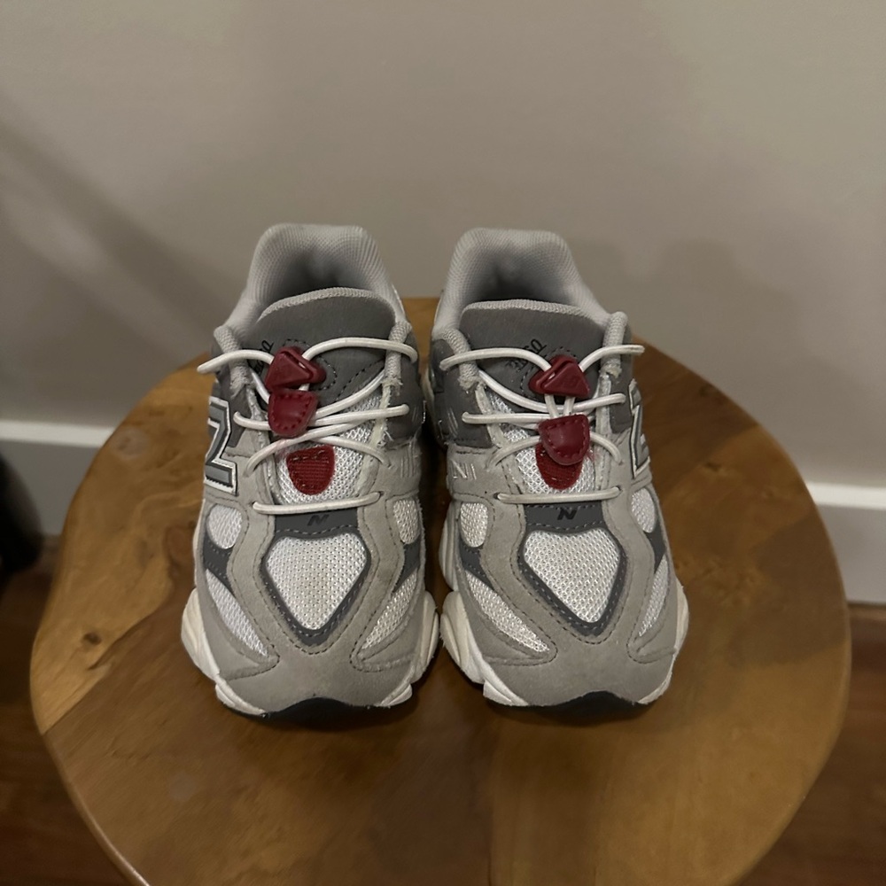 New balance 9060 Kids Gray and Red Sneakers